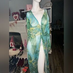 Akira Women’s Swimsuit Cover Up Maxi Dress Size L Multicolor. No Belt. Excellent